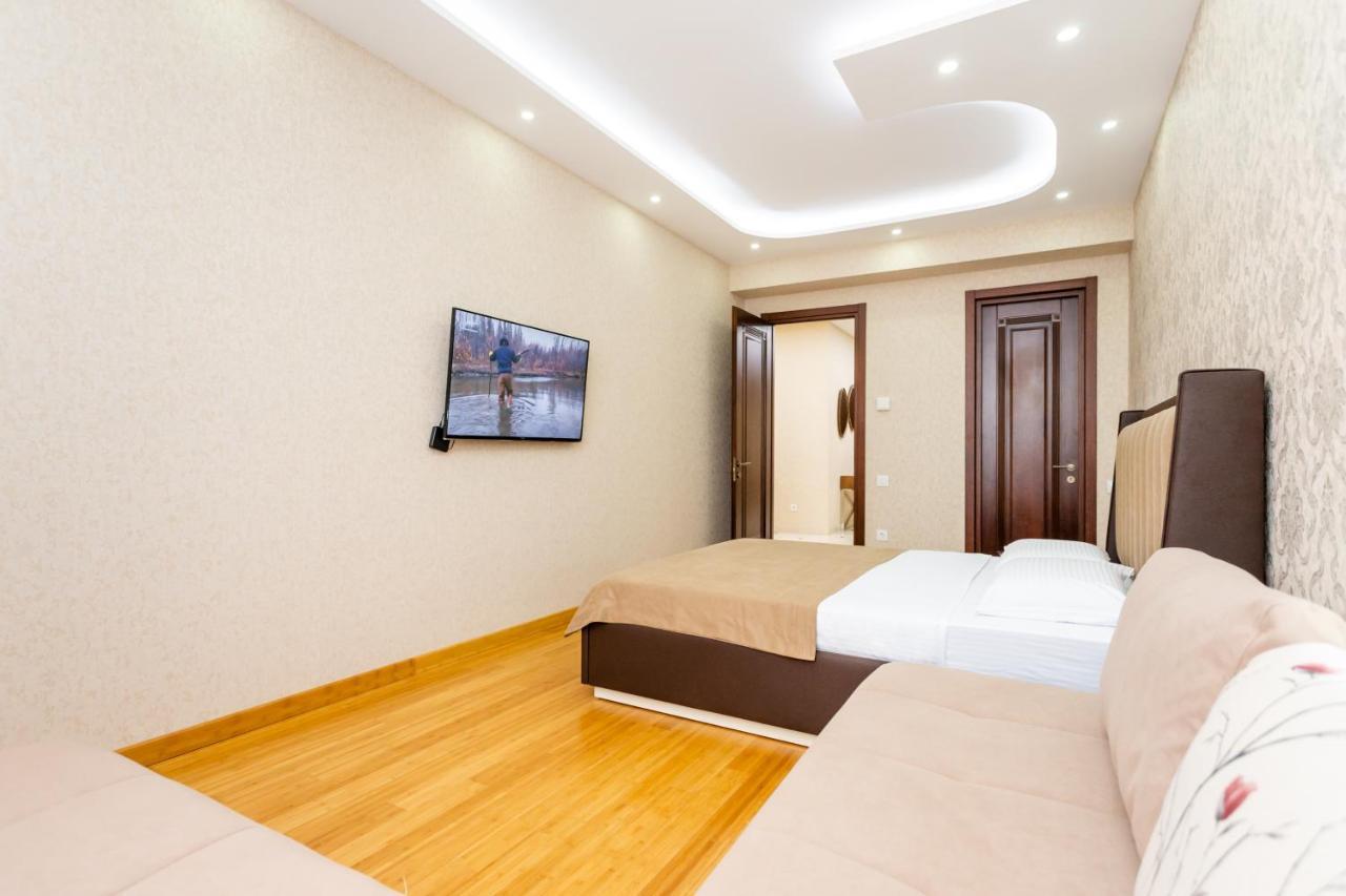 Central Cozy 3Bd-2Bath Apartment 트빌리시 외부 사진